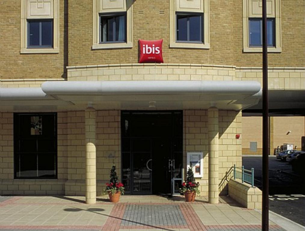 Hotel Ibis London Stratford Exterior foto